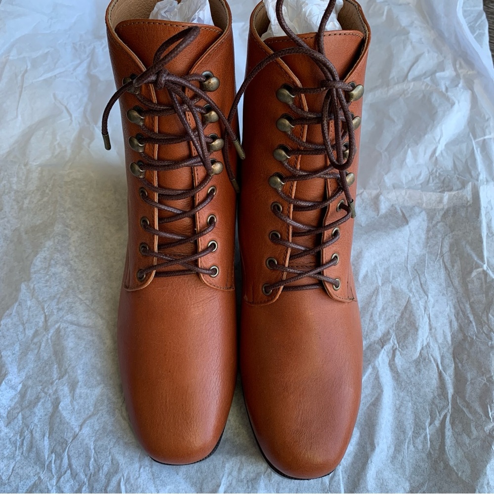 Christy Dawn Leather Dawn Boot, Walnut Color, 8.5, New - Picture 9 of 13